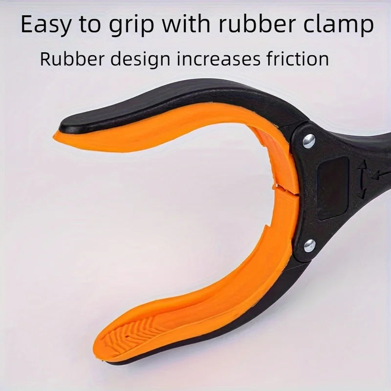 Grip at the end of the reacher